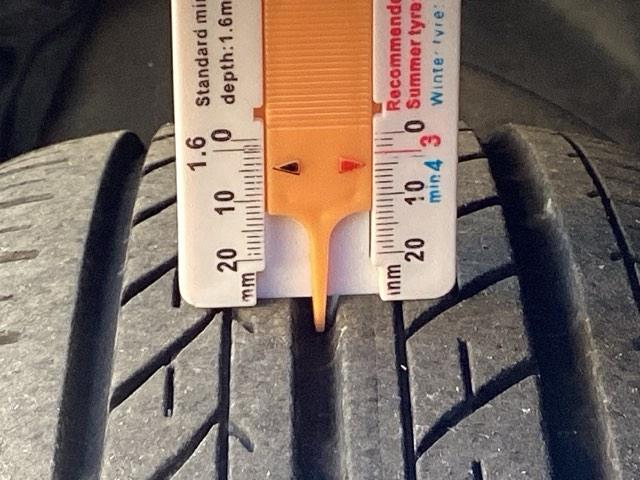 フリード Ｇ・ホンダセンシング　フルセグナビ／ブルートゥース　　　　　　　　　　　　　　　　　　　　　　　　　　シートヒーター（前席）　フリップダウンモニター　ホンダセンシング　ＬＥＤヘッド（32枚目）