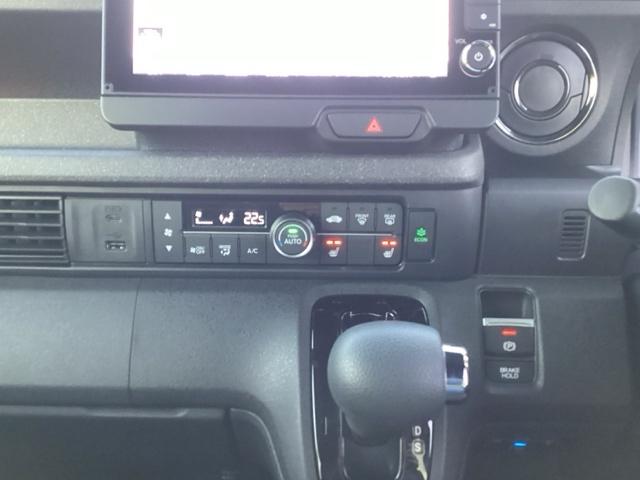 N-BOXカスタム ターボ フルセグナビ/ブルートゥース ドラレコ(前) シートヒーター(前席) パドルシフト ホンダセンシング LEDヘッド(9枚目)