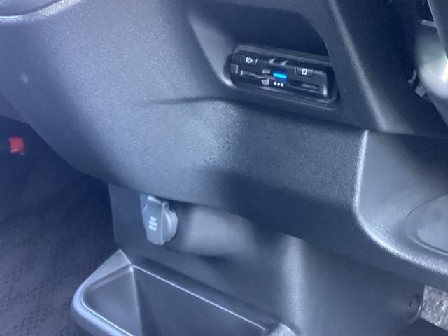 N-BOXカスタム ターボ フルセグナビ/ブルートゥース ドラレコ(前) シートヒーター(前席) パドルシフト ホンダセンシング LEDヘッド(10枚目)