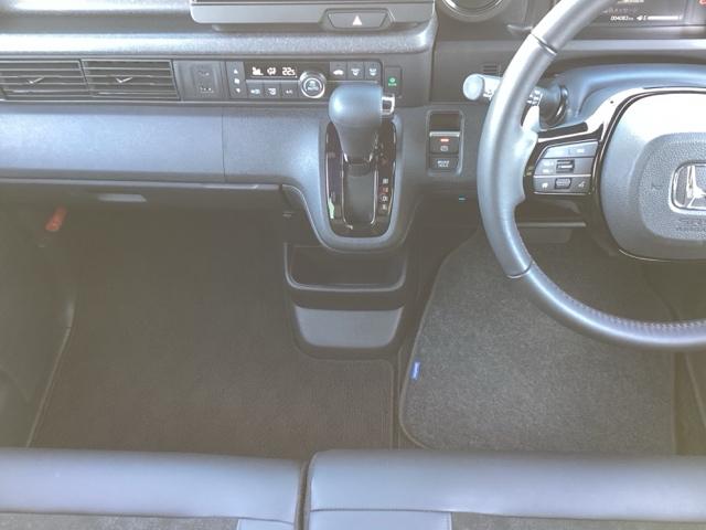 N-BOXカスタム ターボ フルセグナビ/ブルートゥース ドラレコ(前) シートヒーター(前席) パドルシフト ホンダセンシング LEDヘッド(28枚目)