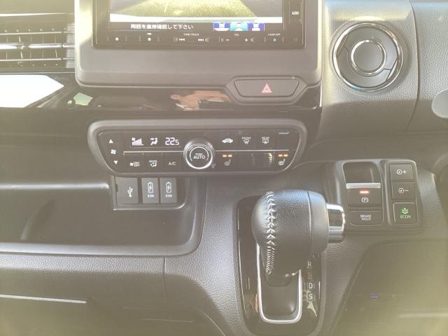 N-BOXカスタム EXターボ フルセグナビ/ブルートゥース 助手席スーパースライド ドラレコ(前) シートヒーター(前席) ホンダセンシング LEDヘッド(9枚目)