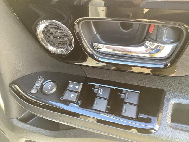 N-BOXカスタム EXターボ フルセグナビ/ブルートゥース 助手席スーパースライド ドラレコ(前) シートヒーター(前席) ホンダセンシング LEDヘッド(29枚目)