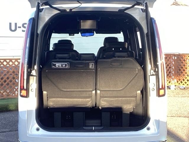 ステップワゴン e:HEVスパーダ フルセグナビ/ブルートゥース/ホンダコネクト 全周囲カメラ(フロント/サイド/リア) Wエアコン 純正エンスタ ホンダセンシング LEDヘッド(18枚目)