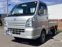 自社整備工場で点検整備をおこなってからお渡ししています。車検が残っている場合は『12ヶ月点検整備』を、車検整備付きの場合は『車検整備』をおこないます。整備費用は車両本体価格に含まれています。