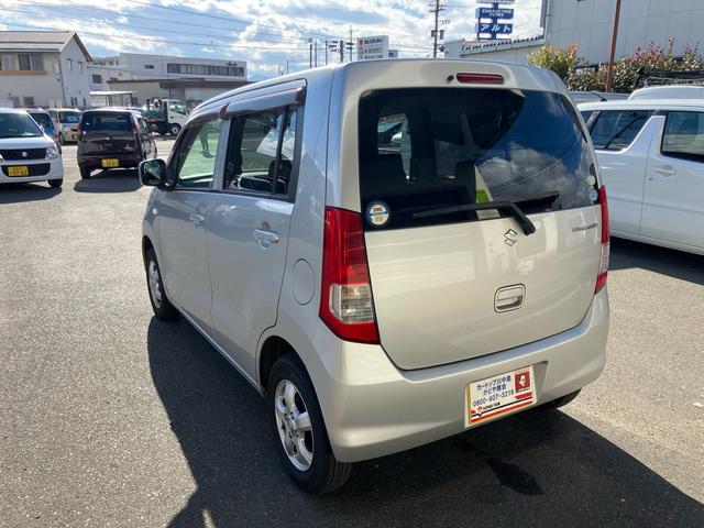 ワゴンR FX 4WD 4AT CDオーディオ キーレス ETC シートヒーター ライトレベライザー エアコン 記録簿 ベンチシート フルフラット 電動格納ドアミラー 走行距離7.2万キロ 車検令和8年5月まで(17枚目)