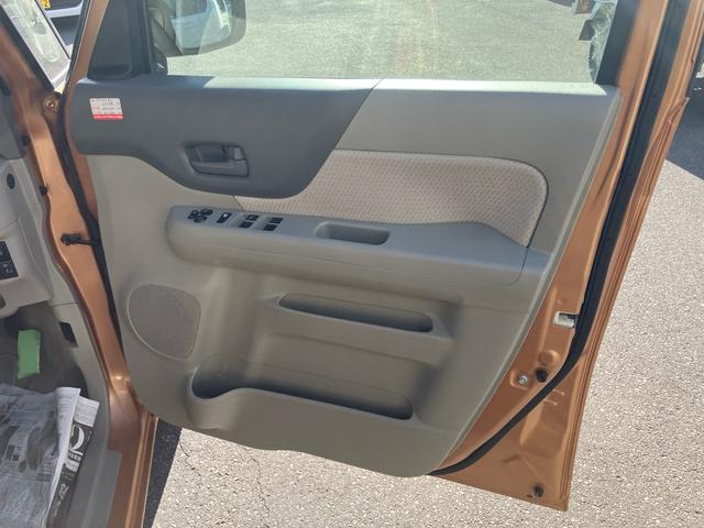 スペーシア X 左後席パワースライドドア プッシュスタート アイドリングストップ オートエアコン CDチューナー HDMI USB ベンチシート 記録簿 電動格納ドアミラー(28枚目)