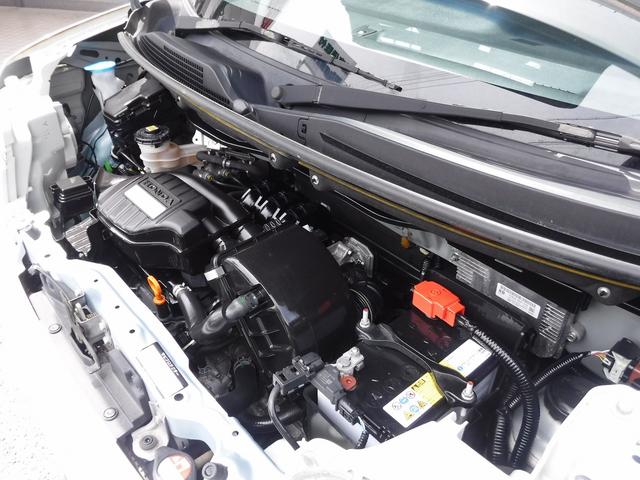 G SSパッケージ 4WD ギャザーズオーディオ ETC 両側パワスラ スマートキープッシュスタート ミラーヒーター アイドリングストップ ヘッドライトレベライザー 禁煙車 純正アルミ ミラーウインカー 電格ミラー(65枚目)