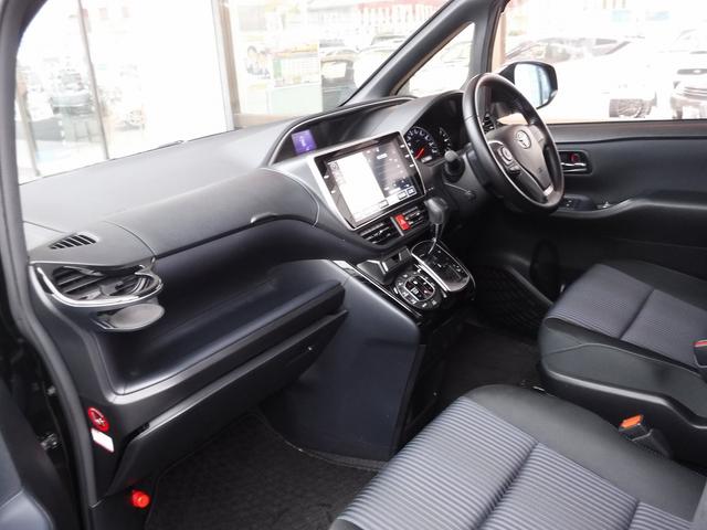 ヴォクシー ＺＳ　煌ＩＩ☆４ＷＤ☆純正１０．１型ナビ☆フリップダウンＭ☆　Ｂカメラ☆セーフティセンス☆オートハイビーム☆ＬＥＤヘッドライト☆両側パワスラ☆ビルトインＥＴＣ☆ＨＫＳ車高調☆Ｍ’Ｓスピード４本出マフラ☆アドミレイションフェイスグリル☆シルクブレイズウイングミラー（61枚目）