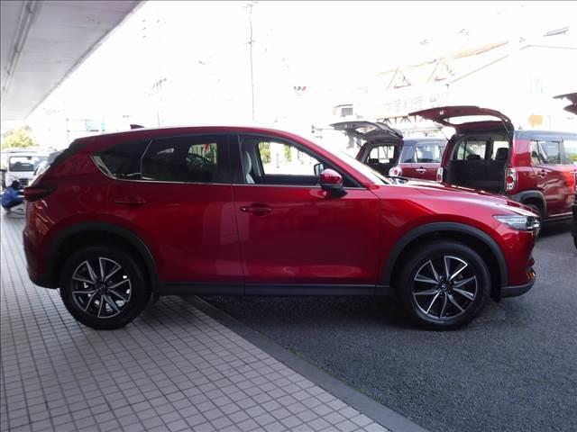 ＣＸ－５ ＸＤＬパッケージ４ＷＤメーカーナビフルセグ☆ＢＯＳＥサウンド　☆３６０°ビューモニター☆ＥＴＣ☆純正ドラレコ☆白本革シート☆前席シートヒーター☆ステアリングヒーター☆ＨＵＤ☆ｉーアクティブセーフティ☆パワーバックドア☆レーダークルーズ☆ＬＥＤヘッドライト☆（13枚目）