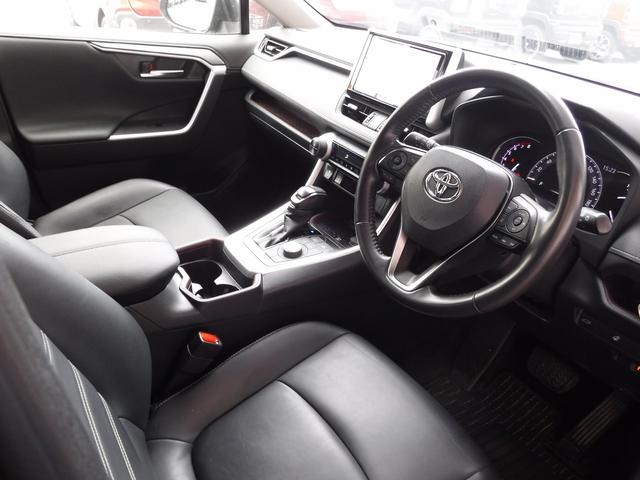 ＲＡＶ４ Ｇ　Ｚパッケージ☆４ＷＤ☆カロッツェリア９型ナビフルセグ☆　Ｂカメラ☆ＥＴＣ☆デジタルインナーミラー☆おくだけ充電☆パワーバックドア☆ブラックレザーシート☆前席シートヒーター☆ステアリングヒーター☆モデリスタエアロ☆ルーフレール☆トヨタセーフティセンス☆ＢＳＭ（50枚目）