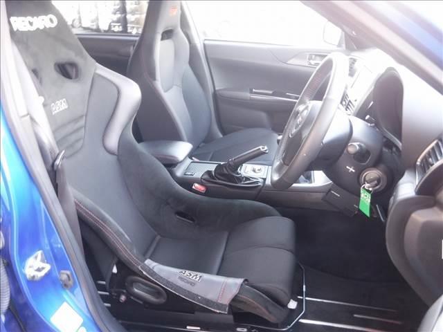 インプレッサ ＷＲＸ　ＳＴｉ　スペックＣ☆４ＷＤ☆　カロッツェリアナビフルセグＴＶ☆ツイーター＆フロントスピーカー☆Ｄｅｆｉ４連追加メーター☆レカロフルバケシート☆ＥＴＣ☆ドラレコ☆ＳＴＩＦタワーバー☆ＨＩＤ☆ミラーウインカー☆キーレス☆ＶＤＣ☆禁煙車（5枚目）