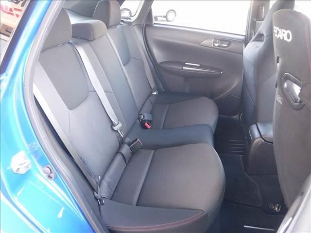 インプレッサ ＷＲＸ　ＳＴｉ　スペックＣ☆４ＷＤ☆　カロッツェリアナビフルセグＴＶ☆ツイーター＆フロントスピーカー☆Ｄｅｆｉ４連追加メーター☆レカロフルバケシート☆ＥＴＣ☆ドラレコ☆ＳＴＩＦタワーバー☆ＨＩＤ☆ミラーウインカー☆キーレス☆ＶＤＣ☆禁煙車（10枚目）