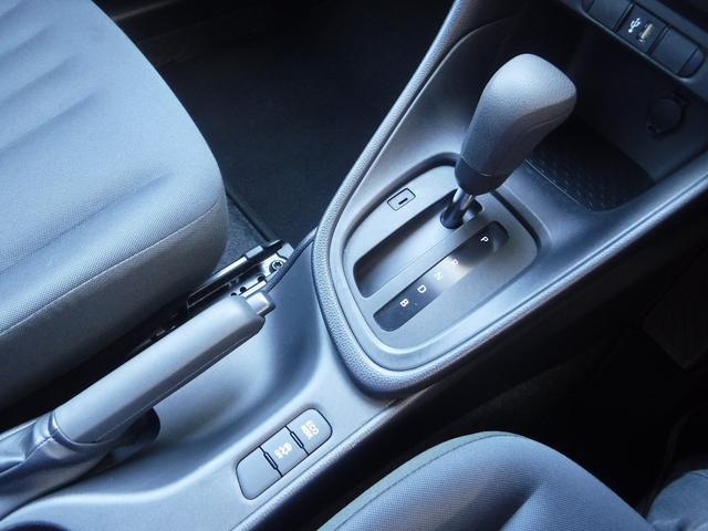 ヤリス Ｘ☆純正ディスプレイオーディオナビ☆Ｂｌｕｅｔｏｏｔｈ☆　バックモニター☆セーフティセンス☆ＢＳＭ☆ＲＣＴＡ☆ＰＣＳ☆ＬＤＡ☆クリアランスソナー☆オートハイビーム☆ビルトインＥＴＣ☆スマートキー☆プッシュスタート☆ステアリモコン☆禁煙車★試乗予約承り中★（70枚目）