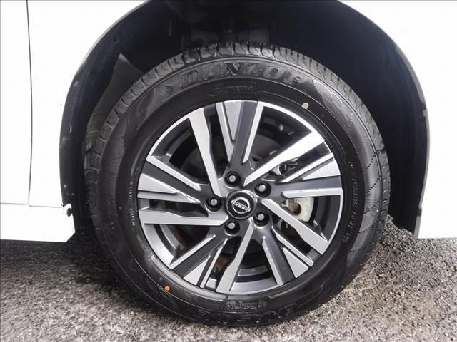 セレナ ハイウェイスターＶ☆４ＷＤ☆メーカー１２．３型ナビＴＶ☆　アラウンドビューモニター☆両側パワスラ☆ＥＴＣ２．０☆ワイヤレス充電器☆前席＆２列目シートヒーター☆ステアリングヒーター☆ＬＥＤヘッドライト☆スマートルームミラー☆エマージェンシーブレーキ☆禁煙車☆（14枚目）