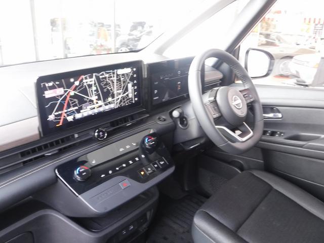 セレナ ハイウェイスターＶ☆４ＷＤ☆メーカー１２．３型ナビＴＶ☆　アラウンドビューモニター☆両側パワスラ☆ＥＴＣ２．０☆ワイヤレス充電器☆前席＆２列目シートヒーター☆ステアリングヒーター☆ＬＥＤヘッドライト☆スマートルームミラー☆エマージェンシーブレーキ☆禁煙車☆（58枚目）