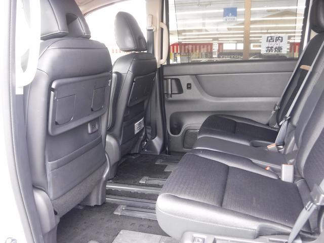 セレナ ハイウェイスターＶ☆４ＷＤ☆メーカー１２．３型ナビＴＶ☆　アラウンドビューモニター☆両側パワスラ☆ＥＴＣ２．０☆ワイヤレス充電器☆前席＆２列目シートヒーター☆ステアリングヒーター☆ＬＥＤヘッドライト☆スマートルームミラー☆エマージェンシーブレーキ☆禁煙車☆（60枚目）