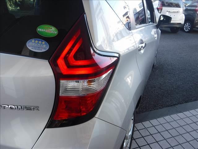 ノート ｅ－パワー　Ｘ☆純正ナビフルセグ☆Ｂｌｕｅｔｏｏｔｈ☆　Ｂモニター☆ＥＴＣ☆ドラレコ☆エマージェンシーブレーキ☆車線逸脱警報☆オートハイビーム☆オートライト☆ＬＥＤテール☆クリアランスソナー☆ミラーウインカー☆プッシュスタート☆禁煙車★試乗予約承り中★（17枚目）