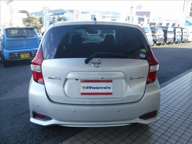 ノート ｅ－パワー　Ｘ☆純正ナビフルセグ☆Ｂｌｕｅｔｏｏｔｈ☆　Ｂモニター☆ＥＴＣ☆ドラレコ☆エマージェンシーブレーキ☆車線逸脱警報☆オートハイビーム☆オートライト☆ＬＥＤテール☆クリアランスソナー☆ミラーウインカー☆プッシュスタート☆禁煙車★試乗予約承り中★（18枚目）