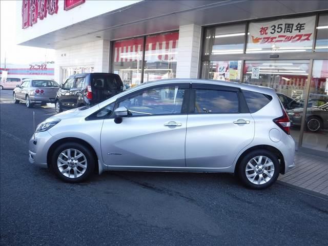 ノート ｅ－パワー　Ｘ☆純正ナビフルセグ☆Ｂｌｕｅｔｏｏｔｈ☆　Ｂモニター☆ＥＴＣ☆ドラレコ☆エマージェンシーブレーキ☆車線逸脱警報☆オートハイビーム☆オートライト☆ＬＥＤテール☆クリアランスソナー☆ミラーウインカー☆プッシュスタート☆禁煙車★試乗予約承り中★（19枚目）