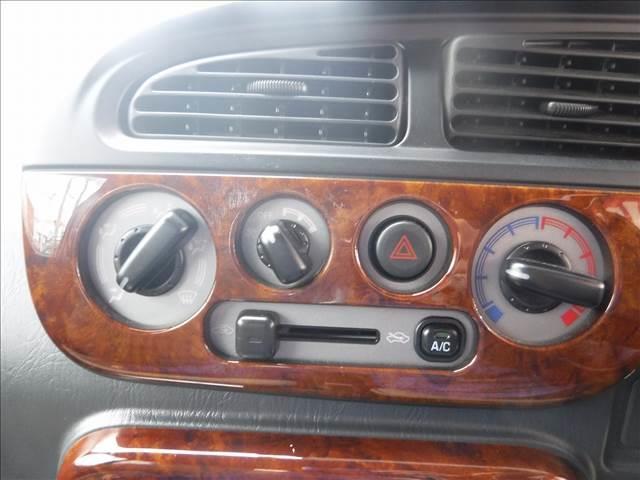 ミラジーノ ジーノリミテッド　オーディオ☆キーレス☆ＥＴＣ☆ウッドコンビハンドル☆ウッドパネル☆電動格納ミラー☆メッキドアミラー☆メッキアウターハンドル☆バンパーメッキモール☆メッキグリル☆禁煙車☆試乗予約承り中☆（6枚目）