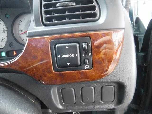 ミラジーノ ジーノリミテッド　オーディオ☆キーレス☆ＥＴＣ☆ウッドコンビハンドル☆ウッドパネル☆電動格納ミラー☆メッキドアミラー☆メッキアウターハンドル☆バンパーメッキモール☆メッキグリル☆禁煙車☆試乗予約承り中☆（9枚目）