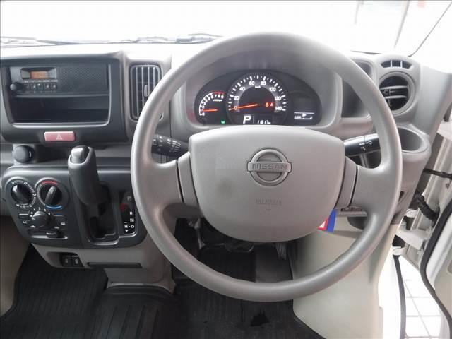 ４ＷＤ☆５ＡＧＳ☆純正ラジオ☆エマージェンシーブレーキＳ☆踏み間違い防止アシスト☆車線逸脱警報☆オートハイビーム☆リアパーキングセンサー☆ＵＳＢ電源☆オーバーヘッドシェルフ☆キーレス☆１速発進モード☆