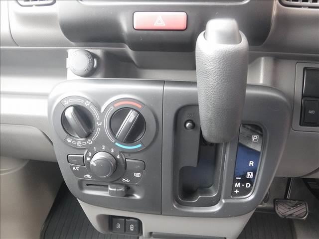 ４ＷＤ☆５ＡＧＳ☆純正ラジオ☆エマージェンシーブレーキＳ☆踏み間違い防止アシスト☆車線逸脱警報☆オートハイビーム☆リアパーキングセンサー☆ＵＳＢ電源☆オーバーヘッドシェルフ☆キーレス☆１速発進モード☆