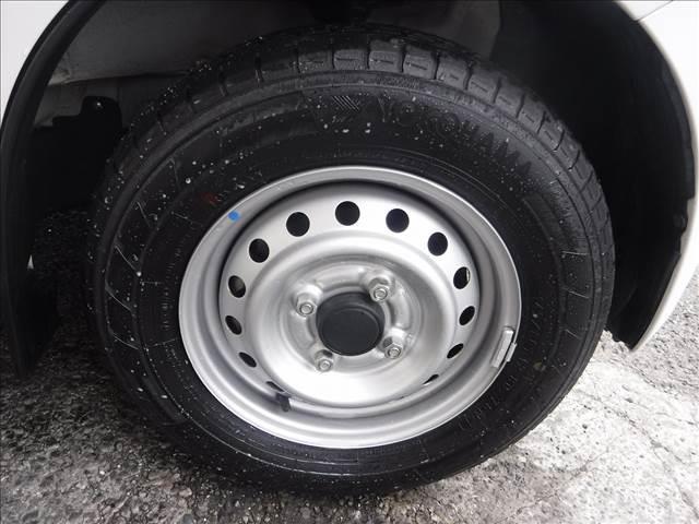 ４ＷＤ☆５ＡＧＳ☆純正ラジオ☆エマージェンシーブレーキＳ☆踏み間違い防止アシスト☆車線逸脱警報☆オートハイビーム☆リアパーキングセンサー☆ＵＳＢ電源☆オーバーヘッドシェルフ☆キーレス☆１速発進モード☆