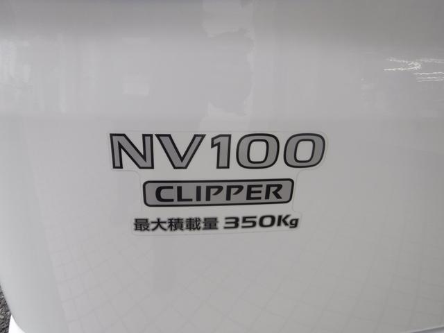 ４ＷＤ☆５ＡＧＳ☆純正ラジオ☆エマージェンシーブレーキＳ☆踏み間違い防止アシスト☆車線逸脱警報☆オートハイビーム☆リアパーキングセンサー☆ＵＳＢ電源☆オーバーヘッドシェルフ☆キーレス☆１速発進モード☆