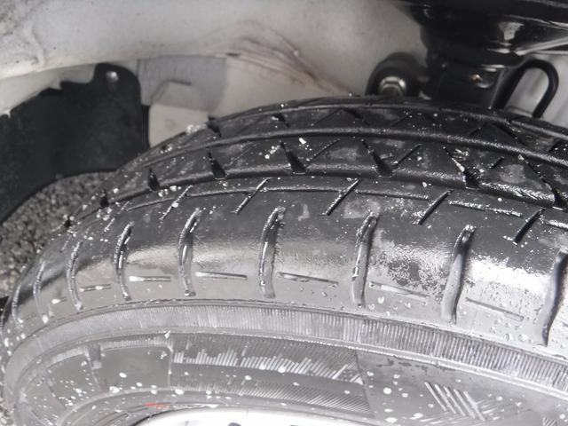 ４ＷＤ☆５ＡＧＳ☆純正ラジオ☆エマージェンシーブレーキＳ☆踏み間違い防止アシスト☆車線逸脱警報☆オートハイビーム☆リアパーキングセンサー☆ＵＳＢ電源☆オーバーヘッドシェルフ☆キーレス☆１速発進モード☆