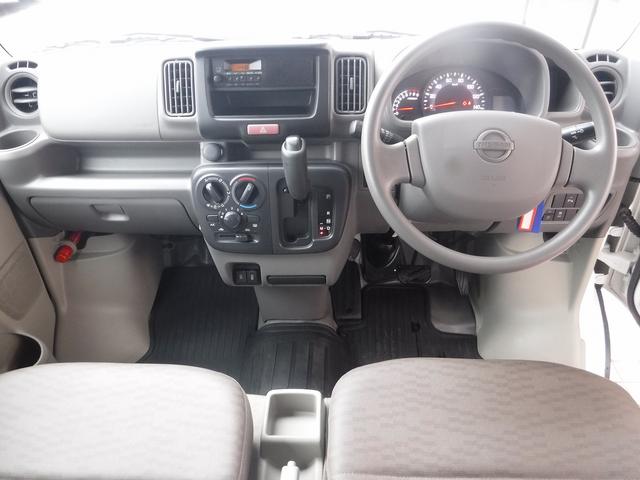 ４ＷＤ☆５ＡＧＳ☆純正ラジオ☆エマージェンシーブレーキＳ☆踏み間違い防止アシスト☆車線逸脱警報☆オートハイビーム☆リアパーキングセンサー☆ＵＳＢ電源☆オーバーヘッドシェルフ☆キーレス☆１速発進モード☆