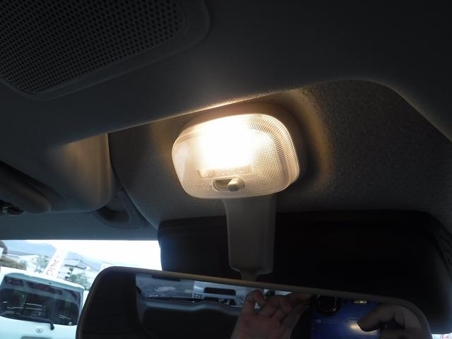 ４ＷＤ☆５ＡＧＳ☆純正ラジオ☆エマージェンシーブレーキＳ☆踏み間違い防止アシスト☆車線逸脱警報☆オートハイビーム☆リアパーキングセンサー☆ＵＳＢ電源☆オーバーヘッドシェルフ☆キーレス☆１速発進モード☆