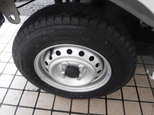 ４ＷＤ☆５ＡＧＳ☆純正ラジオ☆エマージェンシーブレーキＳ☆踏み間違い防止アシスト☆車線逸脱警報☆オートハイビーム☆リアパーキングセンサー☆ＵＳＢ電源☆オーバーヘッドシェルフ☆キーレス☆１速発進モード☆