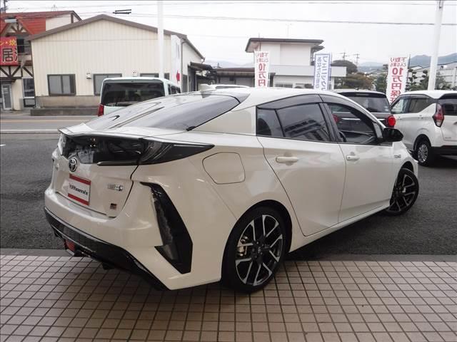 プリウスＰＨＶ Ｓ　ＧＲスポーツ☆純正ナビフルセグＴＶ☆Ｂカメラ☆　ビルトインＥＴＣ２．０☆専用ハーフレザーシート☆専用１８ＡＷ☆前席シートヒーター☆ＬＥＤヘッドライト☆ＬＥＤフォグ☆トヨタセーフティセンス☆ＡＣＣ☆ＬＤＡ☆オートハイビーム☆禁煙車★試乗予約承り中★（3枚目）