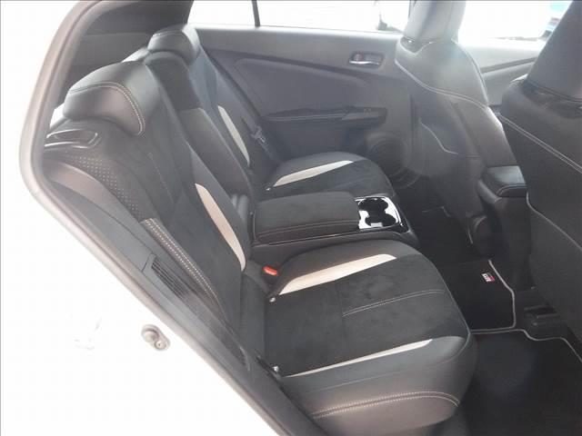 プリウスＰＨＶ Ｓ　ＧＲスポーツ☆純正ナビフルセグＴＶ☆Ｂカメラ☆　ビルトインＥＴＣ２．０☆専用ハーフレザーシート☆専用１８ＡＷ☆前席シートヒーター☆ＬＥＤヘッドライト☆ＬＥＤフォグ☆トヨタセーフティセンス☆ＡＣＣ☆ＬＤＡ☆オートハイビーム☆禁煙車★試乗予約承り中★（11枚目）