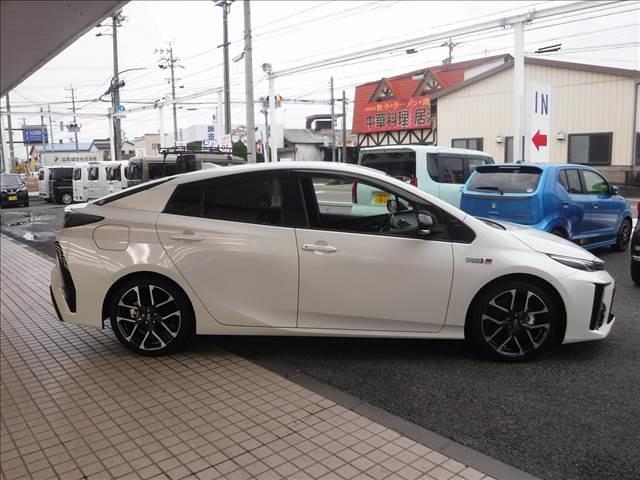 プリウスＰＨＶ Ｓ　ＧＲスポーツ☆純正ナビフルセグＴＶ☆Ｂカメラ☆　ビルトインＥＴＣ２．０☆専用ハーフレザーシート☆専用１８ＡＷ☆前席シートヒーター☆ＬＥＤヘッドライト☆ＬＥＤフォグ☆トヨタセーフティセンス☆ＡＣＣ☆ＬＤＡ☆オートハイビーム☆禁煙車★試乗予約承り中★（13枚目）