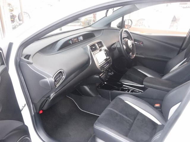 プリウスＰＨＶ Ｓ　ＧＲスポーツ☆純正ナビフルセグＴＶ☆Ｂカメラ☆　ビルトインＥＴＣ２．０☆専用ハーフレザーシート☆専用１８ＡＷ☆前席シートヒーター☆ＬＥＤヘッドライト☆ＬＥＤフォグ☆トヨタセーフティセンス☆ＡＣＣ☆ＬＤＡ☆オートハイビーム☆禁煙車★試乗予約承り中★（49枚目）