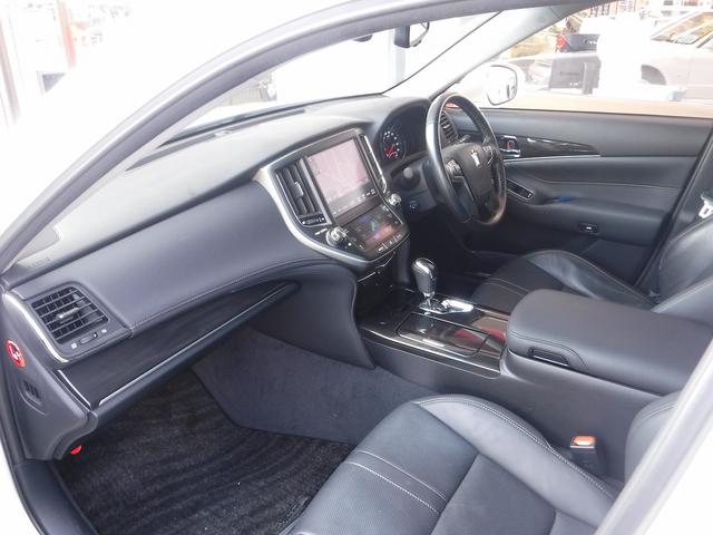 クラウンハイブリッド アスリートG☆ワンオーナー☆メーカーナビフルセグ☆Bモニター ☆ビルトインETC☆USB電源☆黒本革シート☆前席シートヒーター&クーラー☆ステアリングヒーター☆HID☆LEDフォグ☆オートハイビーム☆クルコン☆VSC☆スマートキー☆禁煙車★試乗予約承り中★(62枚目)