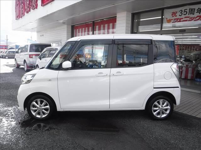 デイズルークス X Vセレクション☆純正メモリーナビ☆フルセグTV☆ アラウンドビューモニター☆両側パワースライドドア☆エマージェンシーブレーキ☆アイドリングストップ☆インテリキー☆プッシュスタート☆ドラレコ☆後席ロールサンシェード☆VDC☆禁煙車★試乗予約承り中★(19枚目)