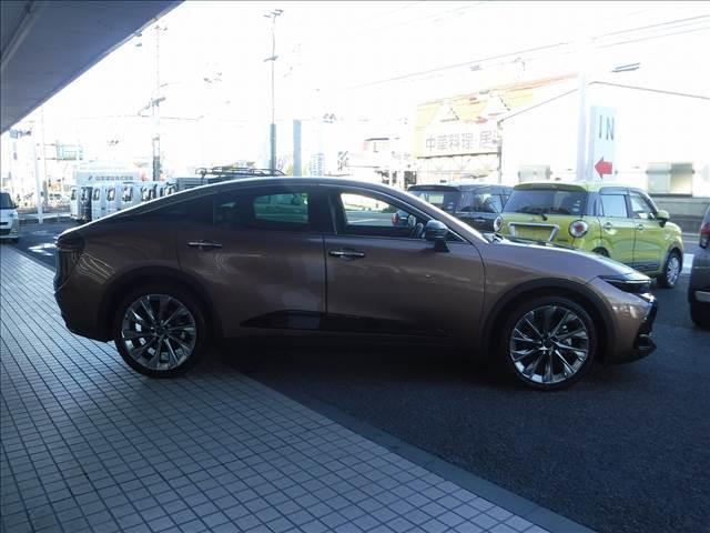 クラウンクロスオーバー Ｇアドバンスド・レザーパッケージ☆４ＷＤ☆　純正１２．３型ディスプレイオーディオ☆フルセグ☆パノラミックビューモニター☆ＥＴＣ２．０☆黒本革シート☆前席シートヒーター＆クーラー☆ステアリングヒーター☆デジタルインナーミラー☆ＨＵＤ☆置くだけ充電（14枚目）