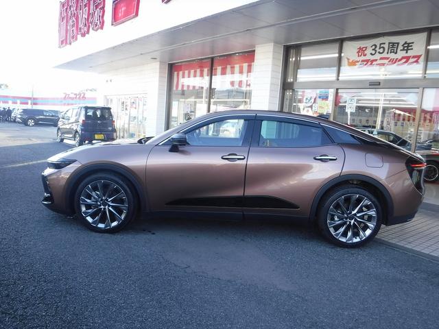 クラウンクロスオーバー Ｇアドバンスド・レザーパッケージ☆４ＷＤ☆　純正１２．３型ディスプレイオーディオ☆フルセグ☆パノラミックビューモニター☆ＥＴＣ２．０☆黒本革シート☆前席シートヒーター＆クーラー☆ステアリングヒーター☆デジタルインナーミラー☆ＨＵＤ☆置くだけ充電（28枚目）