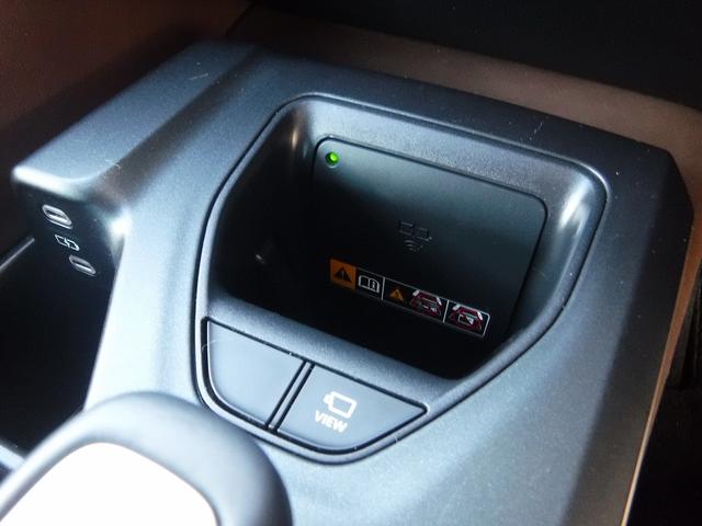 クラウンクロスオーバー Ｇアドバンスド・レザーパッケージ☆４ＷＤ☆　純正１２．３型ディスプレイオーディオ☆フルセグ☆パノラミックビューモニター☆ＥＴＣ２．０☆黒本革シート☆前席シートヒーター＆クーラー☆ステアリングヒーター☆デジタルインナーミラー☆ＨＵＤ☆置くだけ充電（50枚目）