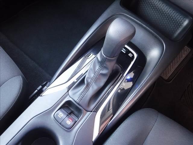 ４ＷＤ☆純正ナビ☆Ｂｌｕｅｔｏｏｔｈ☆Ｂモニター☆ビルトインＥＴＣ☆ＬＥＤヘッドライト☆ミラーウインカー☆トヨタセーフティセンス☆レーダークルーズ☆ＡＨＢ☆クリアランスソナー☆禁煙車★試乗予約承り中★