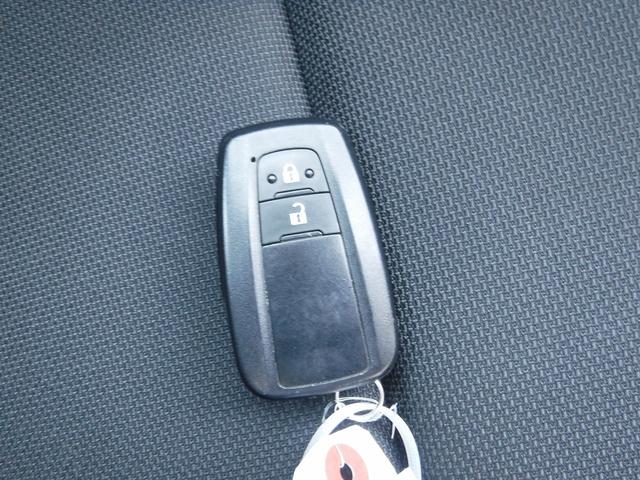 ４ＷＤ☆純正ナビ☆Ｂｌｕｅｔｏｏｔｈ☆Ｂモニター☆ビルトインＥＴＣ☆ＬＥＤヘッドライト☆ミラーウインカー☆トヨタセーフティセンス☆レーダークルーズ☆ＡＨＢ☆クリアランスソナー☆禁煙車★試乗予約承り中★