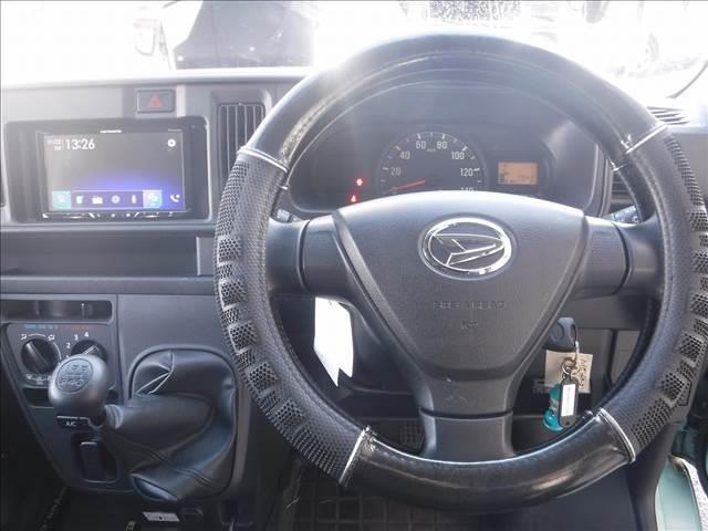 ハイゼットカーゴ クルーズターボ☆４ＷＤ☆ディスプレイオーディオ☆Ｂカメラ☆　ＥＴＣ☆ドラレコ☆リフトアップ☆ＬＥＤヘッドライト☆ＬＥＤフォグ☆ルーフラック☆リアラダー☆ルーフＬＥＤライトバー☆荷台ラック☆リアヒーター☆メッキドアハンドルガーニッシュ☆禁煙車★試乗予約承り中★（4枚目）