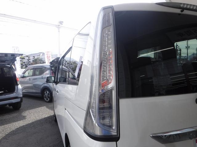 ４ＷＤ☆純正８型ナビフルセグＴＶ☆純正フリップダウンモニター☆アラウンドビューモニター☆ＥＴＣ☆ドラレコ☆両側パワスラ☆エマージェンシーブレーキ☆クルコン☆クリアランスソナー☆禁煙車★試乗予約承り中★