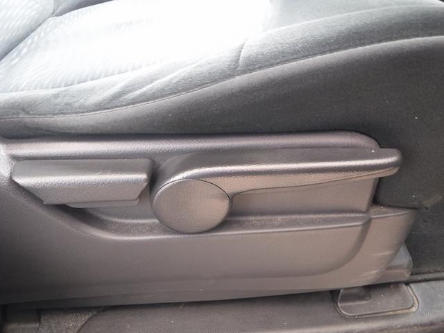 ４ＷＤ☆純正８型ナビフルセグＴＶ☆純正フリップダウンモニター☆アラウンドビューモニター☆ＥＴＣ☆ドラレコ☆両側パワスラ☆エマージェンシーブレーキ☆クルコン☆クリアランスソナー☆禁煙車★試乗予約承り中★