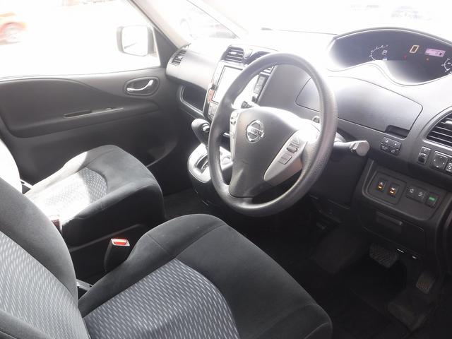 ４ＷＤ☆純正８型ナビフルセグＴＶ☆純正フリップダウンモニター☆アラウンドビューモニター☆ＥＴＣ☆ドラレコ☆両側パワスラ☆エマージェンシーブレーキ☆クルコン☆クリアランスソナー☆禁煙車★試乗予約承り中★