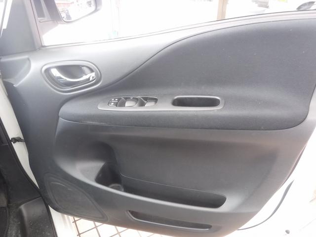 ４ＷＤ☆純正８型ナビフルセグＴＶ☆純正フリップダウンモニター☆アラウンドビューモニター☆ＥＴＣ☆ドラレコ☆両側パワスラ☆エマージェンシーブレーキ☆クルコン☆クリアランスソナー☆禁煙車★試乗予約承り中★