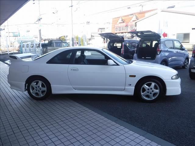 スカイライン ＧＴＳ２５ｔタイプＭ　スペックＩ　ニスモ３連追加メーター☆アペックスマフラー☆アペックスエアクリ☆純正フルエアロ☆リアスポイラー☆ＨＫＳターボタイマー☆フロントタワーバー☆リアストラットタワーバー☆純正１７ＡＷ☆ＲＢ２５ＤＥＴターボ☆（13枚目）